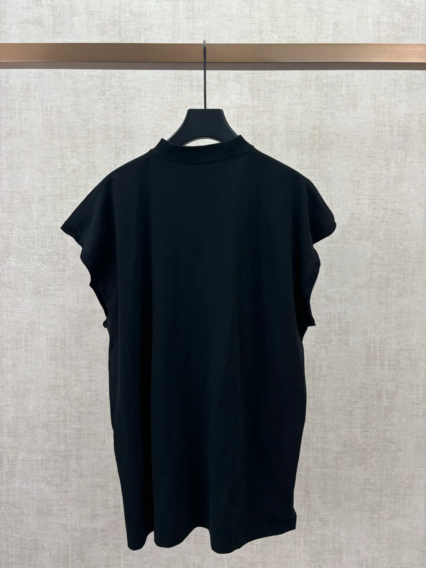 26New Arrival Holiday Series 。 Sizes：XS. S. M. L.
